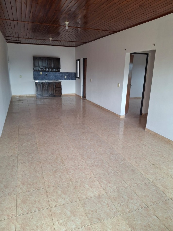 Depto 2 dormis - 1er piso - En Condominio - 