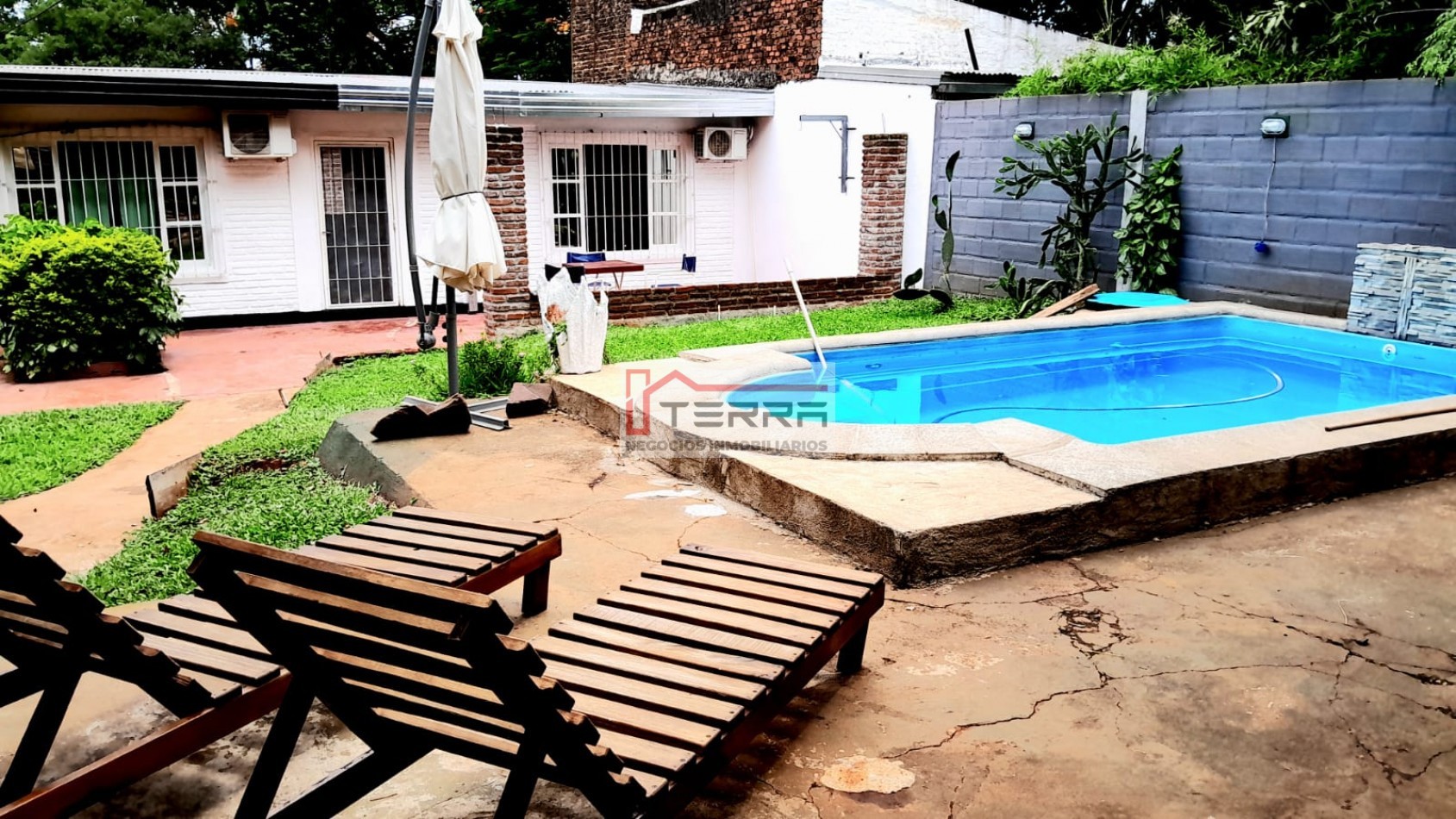 Lote de 600 m² con dos construcciones