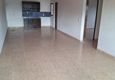 Depto 2 dormis - 1er piso - En Condominio - 