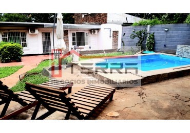 Lote de 600 m² con dos construcciones